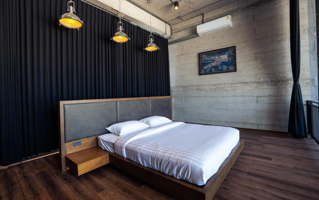 The Bloc @ Sea Hotel Thap Sakae Екстериор снимка